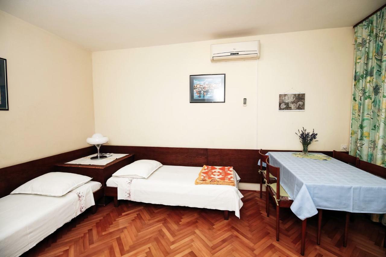 Apartments & Rooms Peranic Novalja Exterior photo